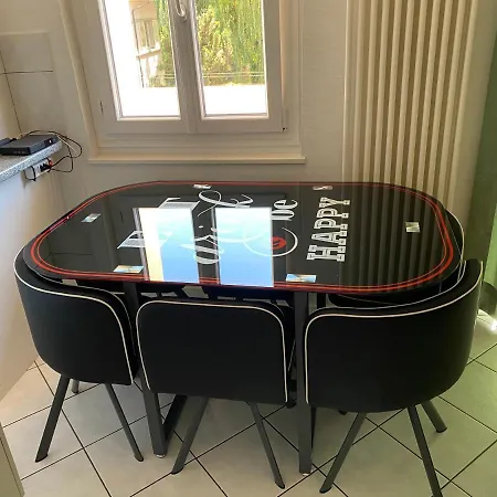 Great 3 Minutes From Lake - Self Check In Apartment *