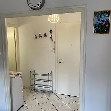 Great 3 Minutes From Lake - Self Check In Apartment Pully